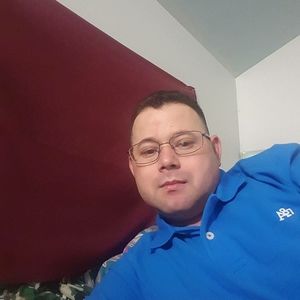 Meet your Posher, Elias